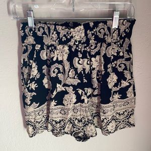 Rayon flowy shorts with pockets